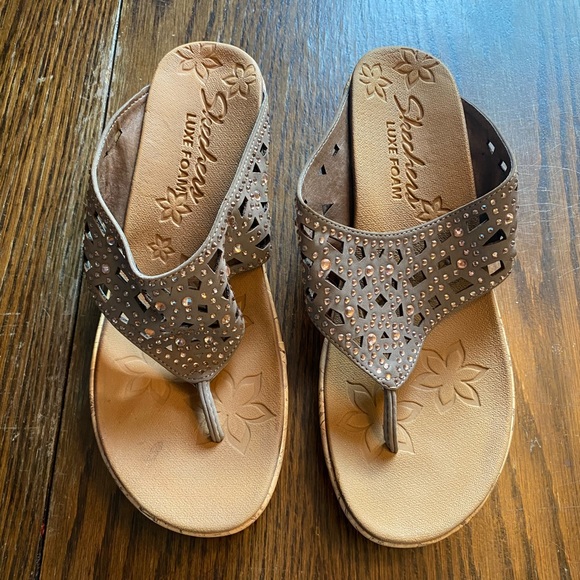 Skechers wedges. Size 8 EUC - Picture 1 of 3